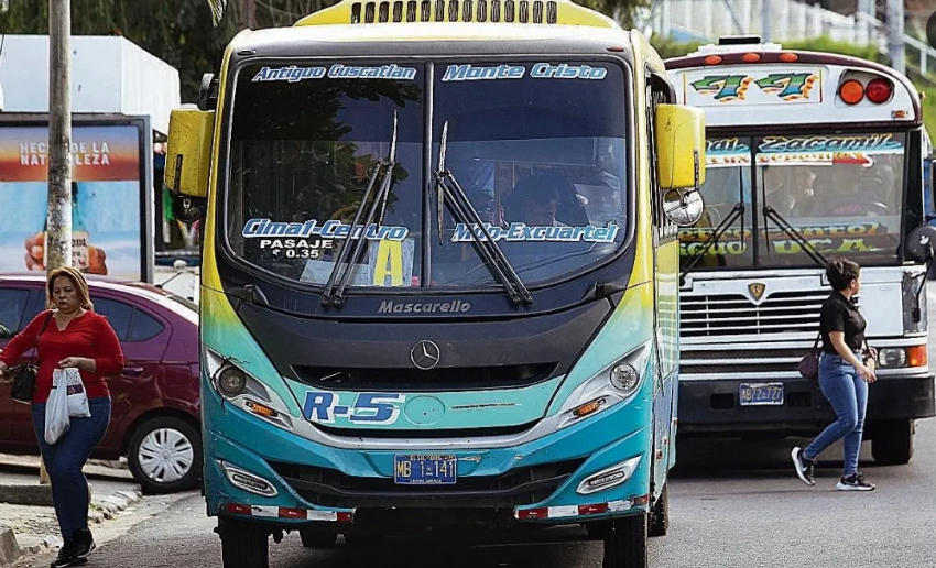  Se aprueba préstamo para adquirir autobuses chinos en El Salvador