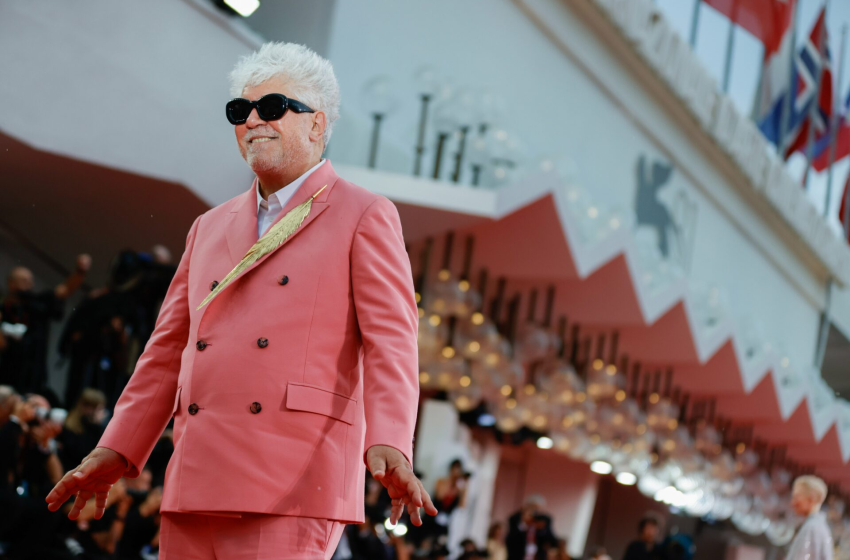  Pedro Almodóvar Brilla en el Festival de Venecia con su Primer Largometraje en Inglés