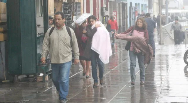  Lima registra intensas lluvias previo al inicio del verano