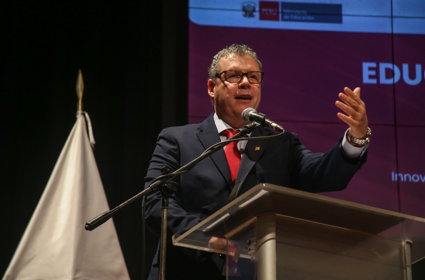  Ministro de Educación impulsa alianza con Francia para fortalecer ciencia y liderazgo en COAR